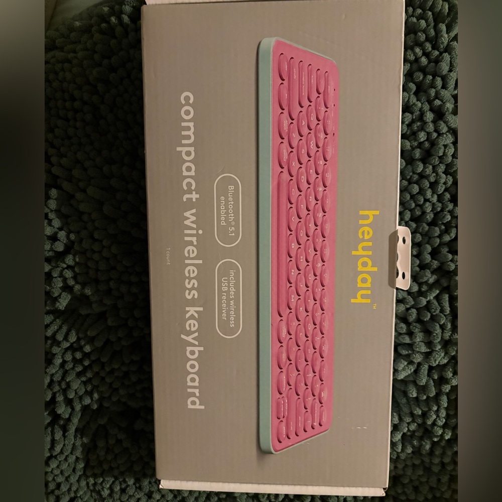 Heyday Pink and Gray Wireless Keyboard
